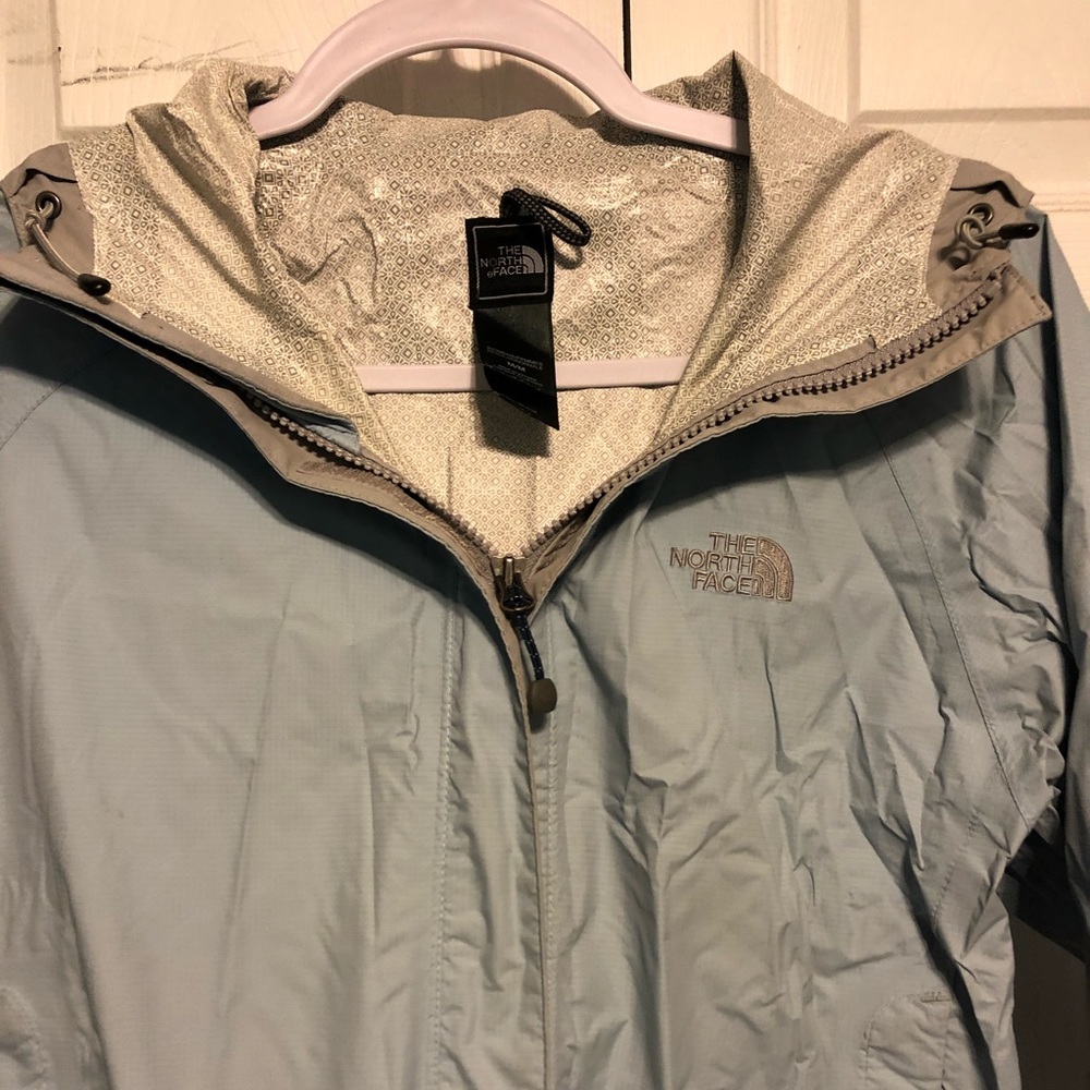 Women’s North Face Raincoat/ Windbreaker